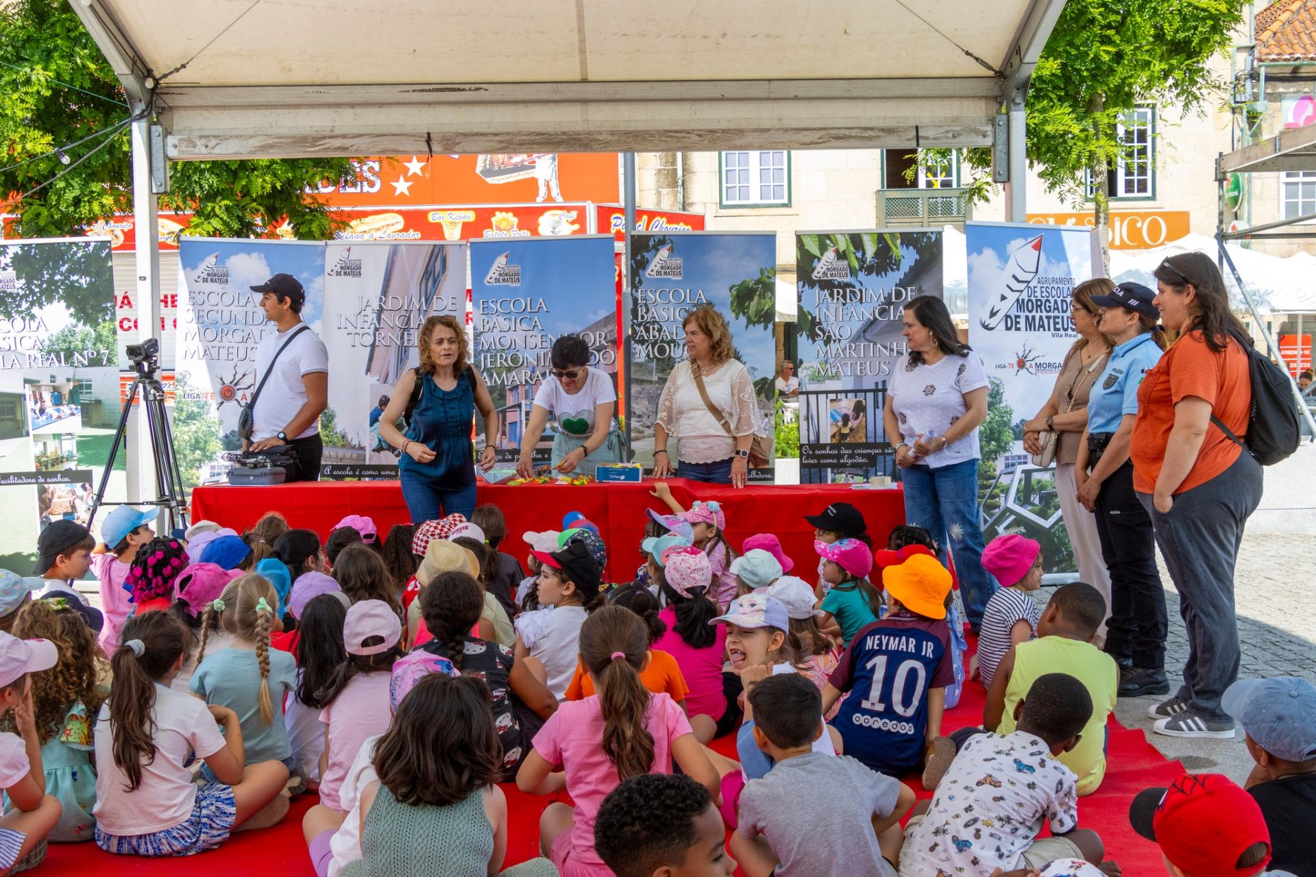 Praça do Município é palco de mais uma edição da Mostra Escolar